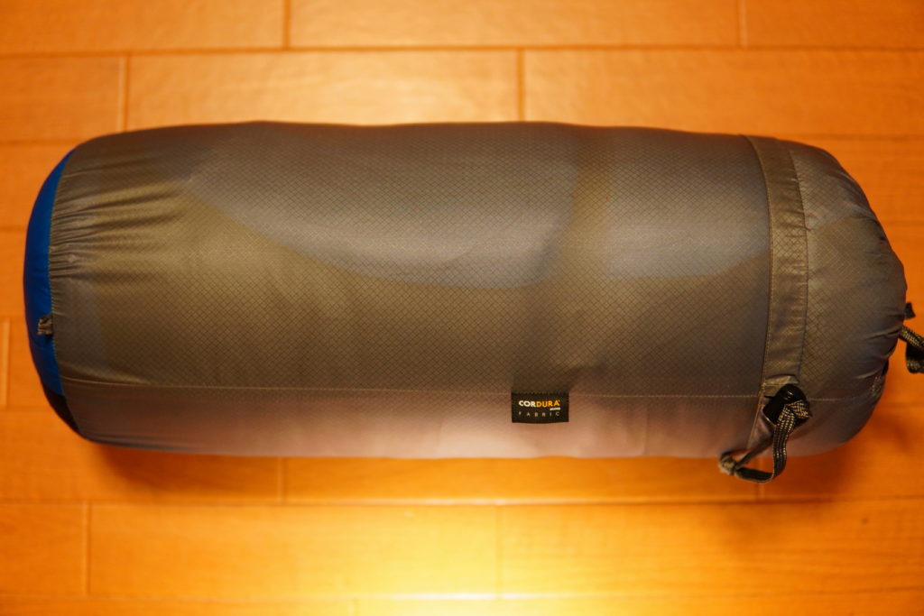 コスパの良い寝袋】ISUKA(イスカ）アルファライト700X | ソロキャンブログ