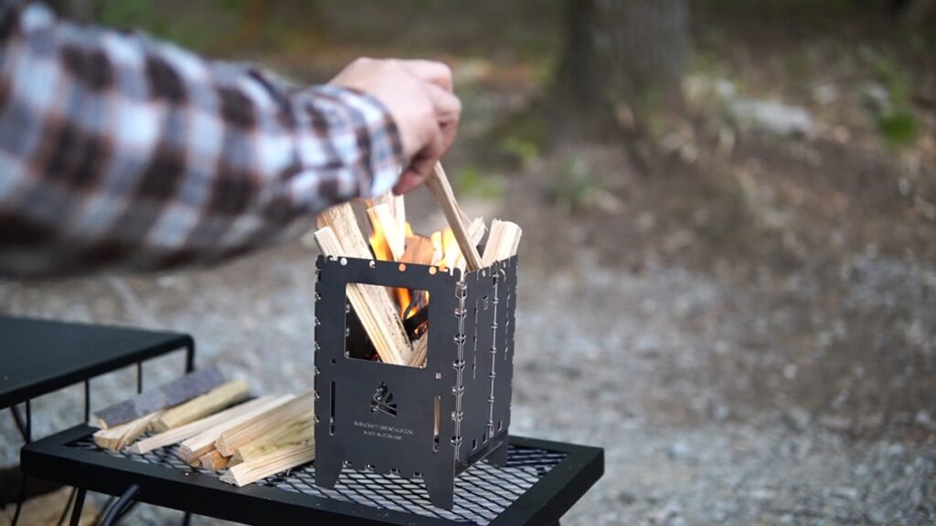 ブッシュボックスXL チタン製焚火台 Bushcraft Essentials 臭う
